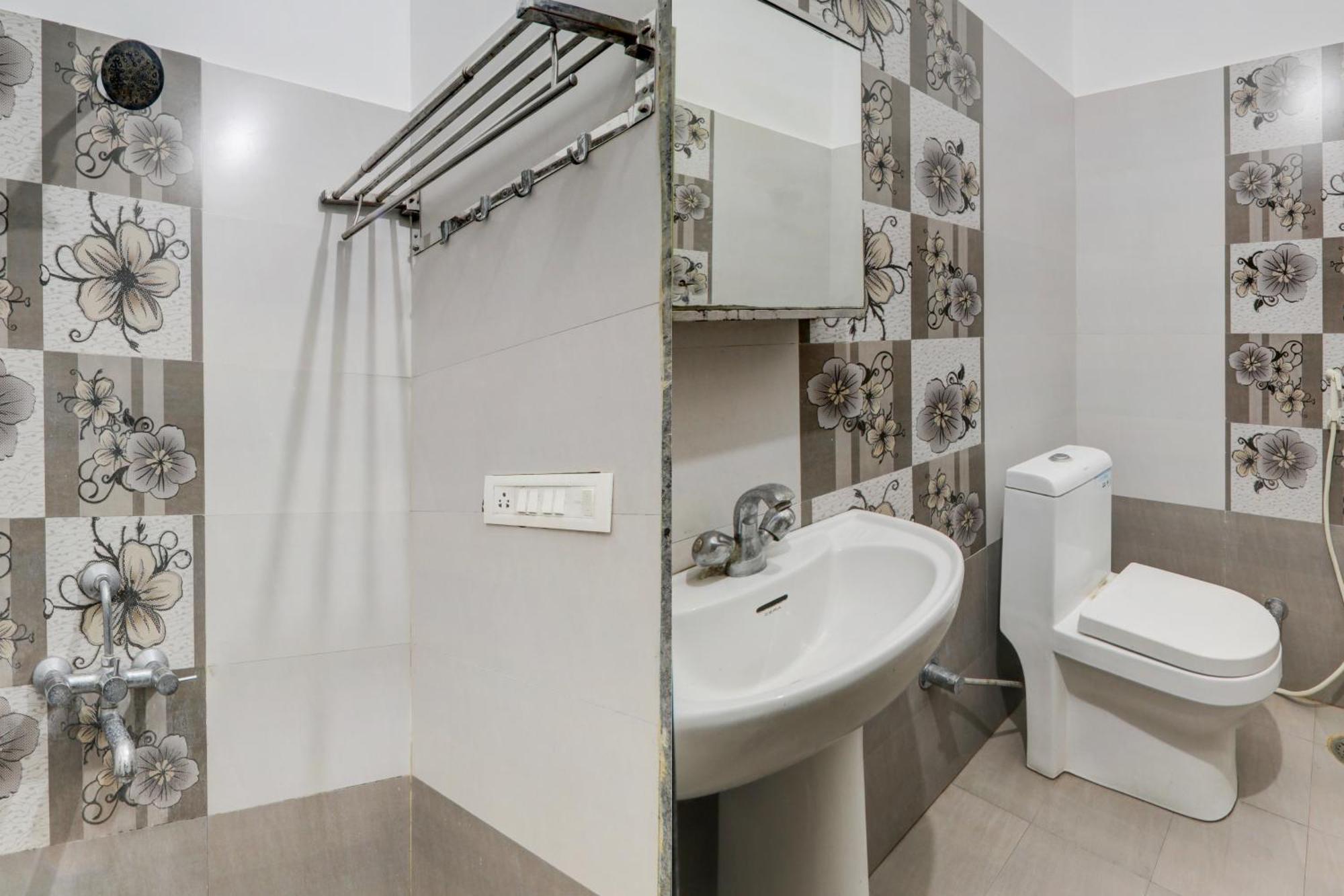 Hotel O Intercity Inn ลัคเนา ภายนอก รูปภาพ